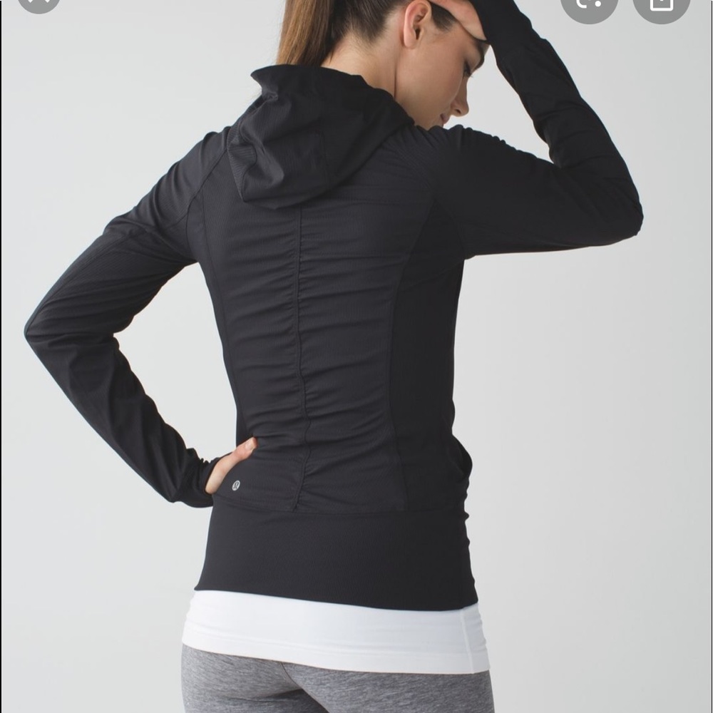 black lululemon in flux reversible jacket
